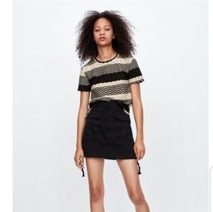 ZARA TOP WITH CONTRASTING SCALLOPED TRIM